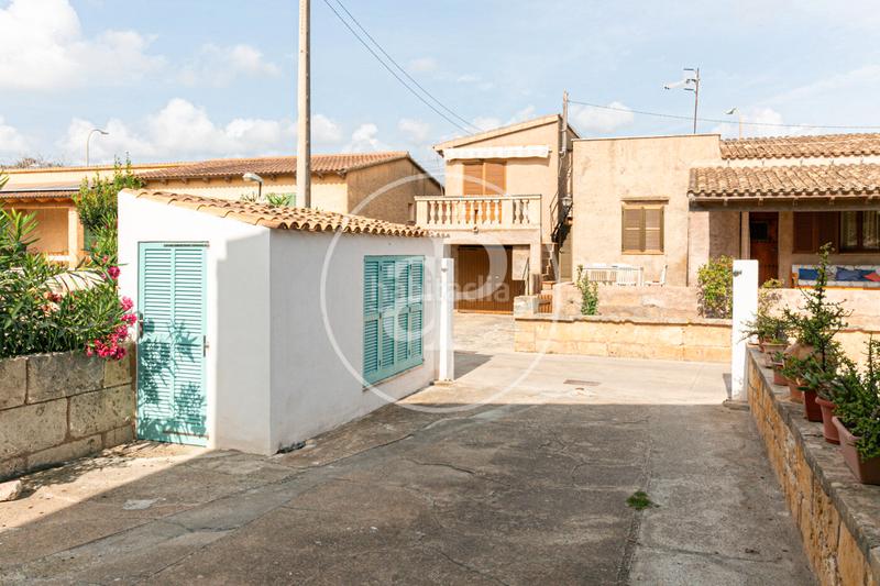 Foto 06a6373d-2105-4839-9f02-6cf1e2d8b5de. Alquiler casa pareada casa en alquiler con acceso directo a la playa en port nou en Son Servera