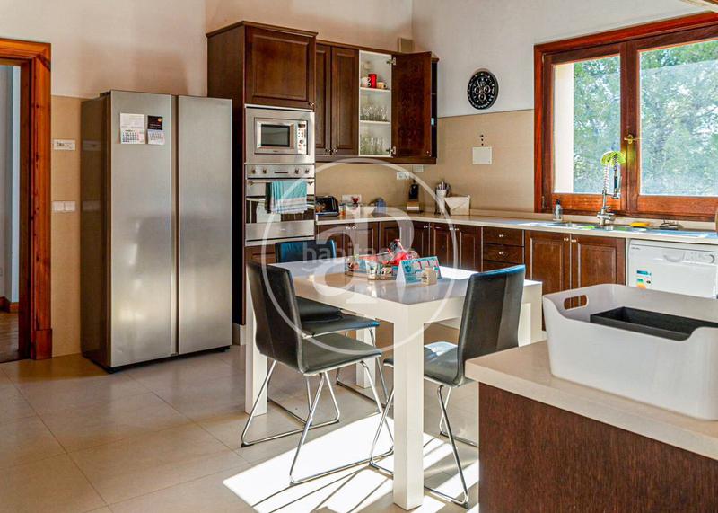 Foto 816b61a1-2511-46c9-9e71-5d6a0df939b2. Miete haus mit heizung parking pool in Esporles