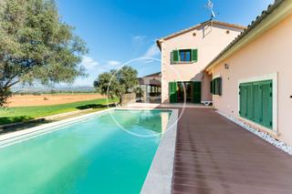 House  Carrer sant jordi. Casa en venta en sant jordi