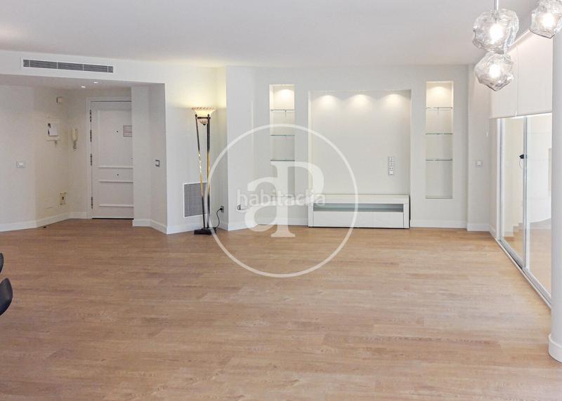 Foto 603f3dff-dfa5-47df-8998-d70356be038b. Rent flat with heating parking pool in Cas Català-Illetes Calvià