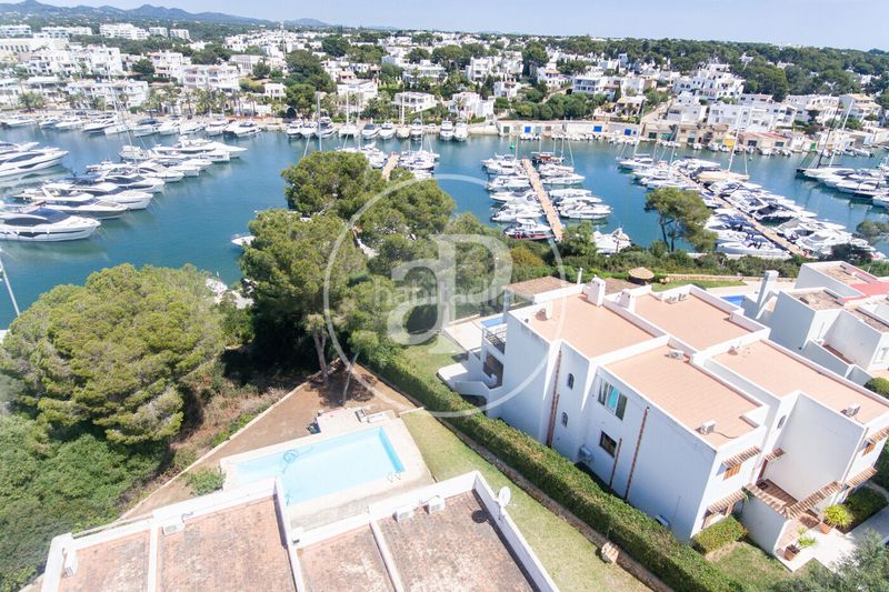 Foto 65dca7c3-d8f4-4879-a9e9-0dc235e8ee62. Casa amb calefacció aparcament piscina a Cala d´Or Santanyí