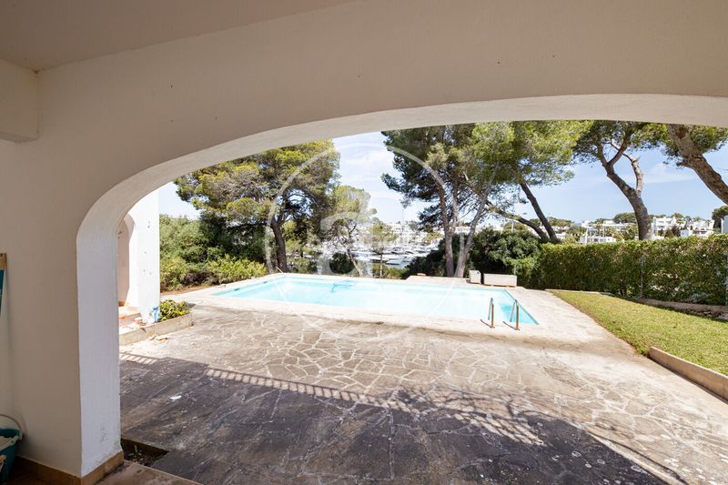 Foto 8d10ca39-949b-47c3-b1fc-bd09133252bd. Casa amb calefacció aparcament piscina a Cala d´Or Santanyí