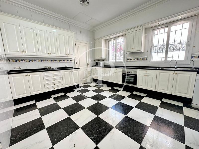 Foto 160548fd-bf80-4e32-b71e-ec1435baa159. Miete haus mit heizung parking pool in Cas Català-Illetes Calvià