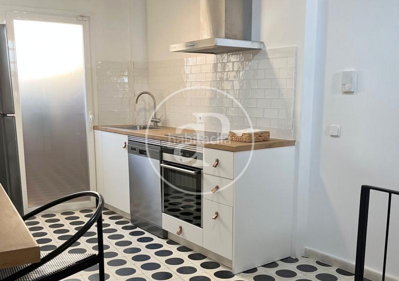 Foto 7e1243d0-163d-43a4-b2fc-1196d331769d. Alquiler piso  en alquiler con terraza en la lonja en Palma de Mallorca