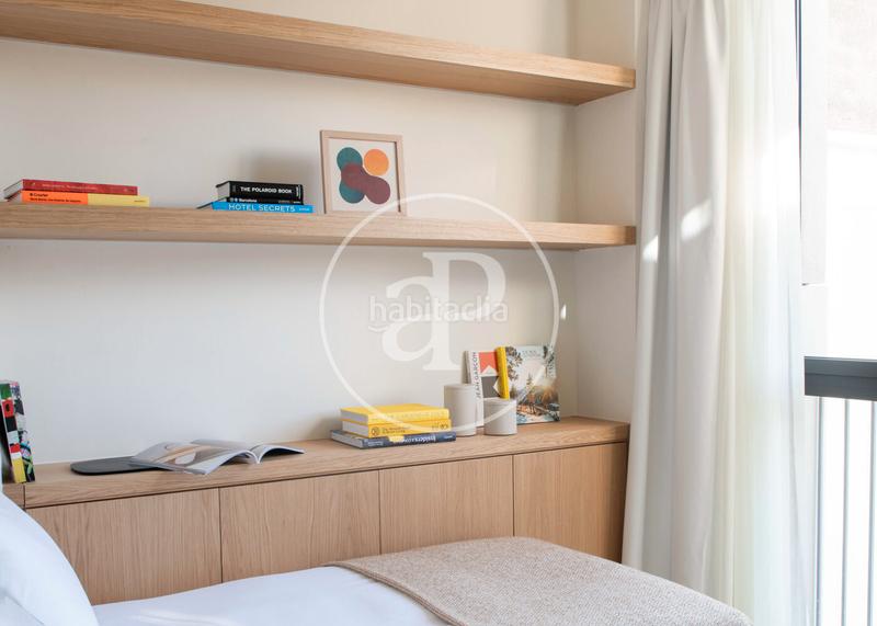 Foto b1eb62c2-af21-4629-bafb-0a3fbd79282c. Alquiler casa ático amueblado con terraza en paseo de gracia en Barcelona