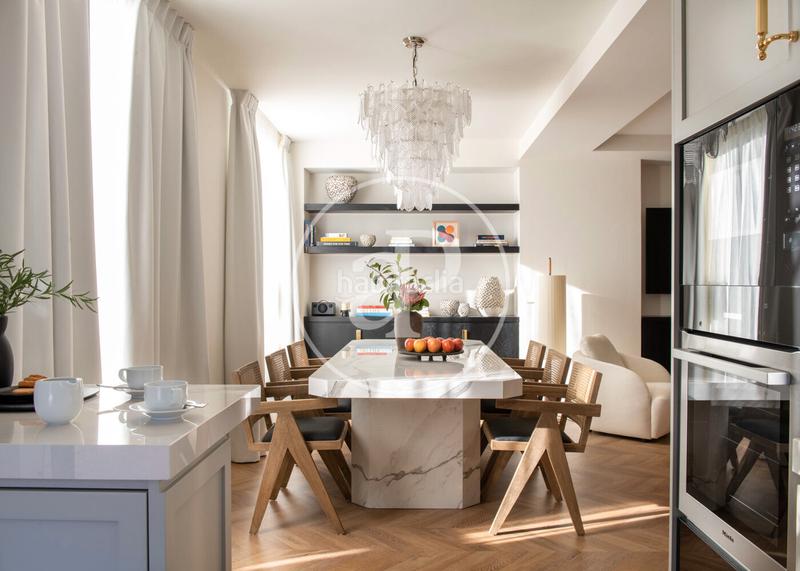 Foto fd9cfa26-655c-4064-befc-855677ccf407. Lloguer casa amb piscina a Dreta de l´Eixample Barcelona