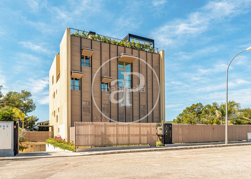 Foto ab0a4bf9-d8a2-4e4d-8e3a-6f506bde3237. Àtic amb calefacció aparcament piscina a La Bonanova Palma de Mallorca