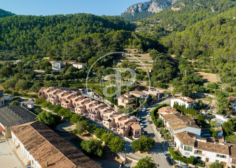 Foto 779b8e53-d1b9-45b2-8771-cd9d46acd275. Casa amb aparcament piscina a Esporles