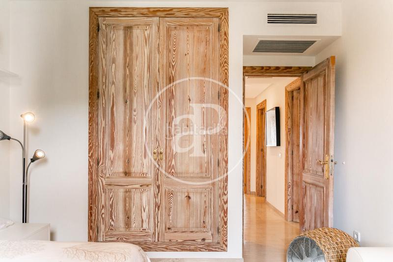 Foto 4ef48d08-7092-468d-8493-56a3cae88bdf. Rent flat with heating parking pool in Cas Català-Illetes Calvià