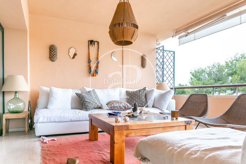 Foto 62356f28-1293-429d-a1b5-85525f05ef08. Rent flat with heating parking pool in Cas Català-Illetes Calvià