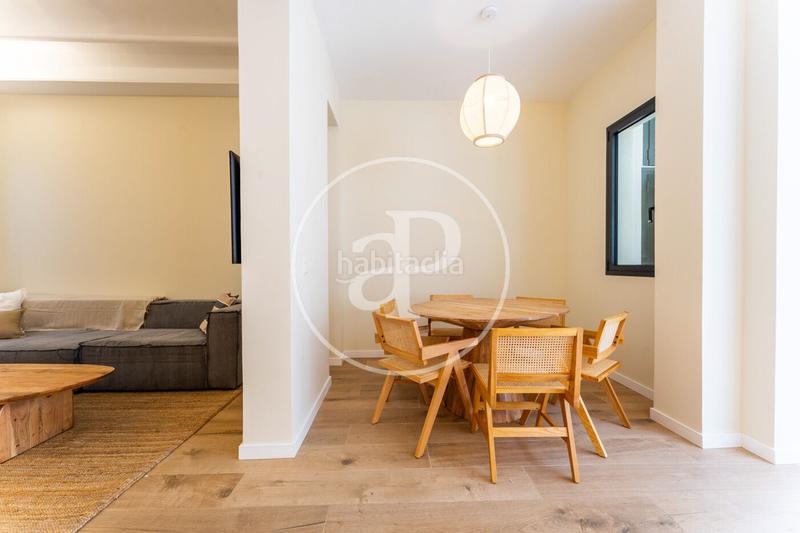 Foto e23052a6-b18f-4e6b-bdf4-ed8a8d93d6b8. Alquiler piso  en alquiler en santa catalina en Palma de Mallorca