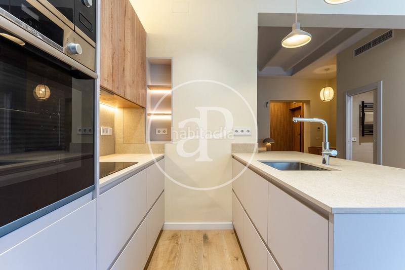 Foto f631d57b-0b69-4b4d-8f10-332f40ed6784. Alquiler piso  en alquiler en santa catalina en Palma de Mallorca