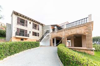 Casa  Carrer tramuntana. Casa en venta con vistas a cala lliteras