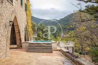 Maison  Carrer lluís vives. Casa en venta con vistas al valle en valldemossa con licencia va