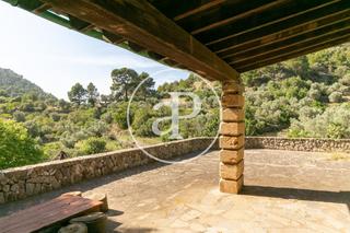 Casa  Carretera andratx. Finca señorial en venta en estellencs con vistas al mar