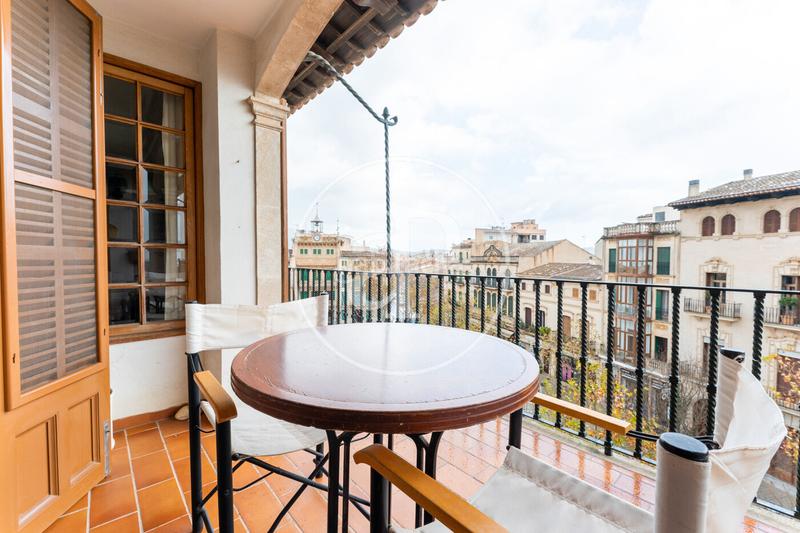 Foto 1d2fa9f3-1e0e-4e47-a6af-17898e3da858. Alquiler piso  espacioso en alquiler en el pueblo con parking en Llucmajor