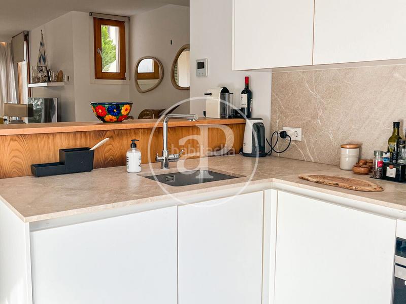 Foto b58af2be-291f-4d82-a04c-f46f2f87e16d. Lloguer pis amb calefacció aparcament piscina a port de Pollença Pollença