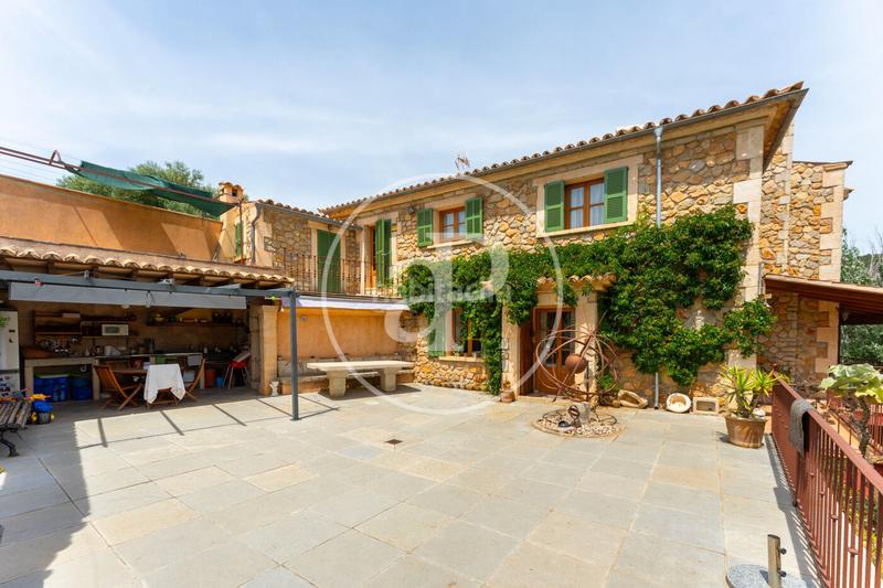 Foto 3c839065-bc3d-4d40-aee2-24523b0330be. Casa amb calefacció aparcament piscina a Alaró