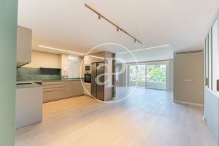 Rent Flat  C/ de can baró. Piso en alquiler en santa catalina