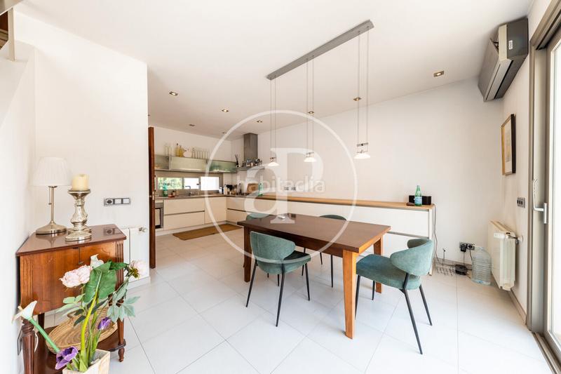 Foto 10922cd2-ff92-4378-ac13-795c054ed55d. Casa amb calefacció aparcament piscina a Gènova Palma de Mallorca