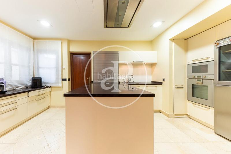 Foto c8e7331d-d1dd-4b13-aca7-b842663ac9d0. Casa con riscaldamento parcheggio piscina in Santa Ponça Calvià