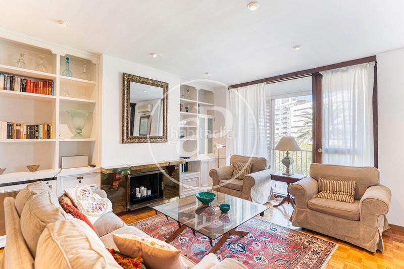 Foto b35f3d9c-14f0-480c-9619-48df6fe418b4. Lloguer pis amb calefacció aparcament a Jaume III Palma de Mallorca