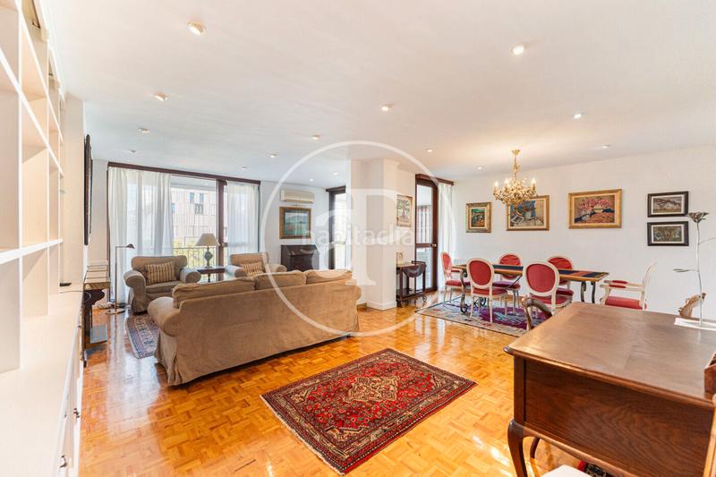 Foto 247a0529-70a6-4f52-beb1-f14487d75de4. Rent flat with heating parking in Jaume III Palma de Mallorca