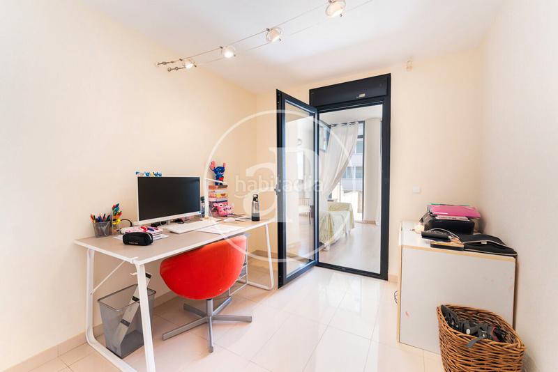 Foto 4f4cce66-ce79-48d9-9027-db695d289189. Flat with heating parking pool in Son Armadams Palma de Mallorca