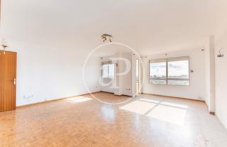 Pis  Carrer de la dragonera. Piso en venta en calle dragonera