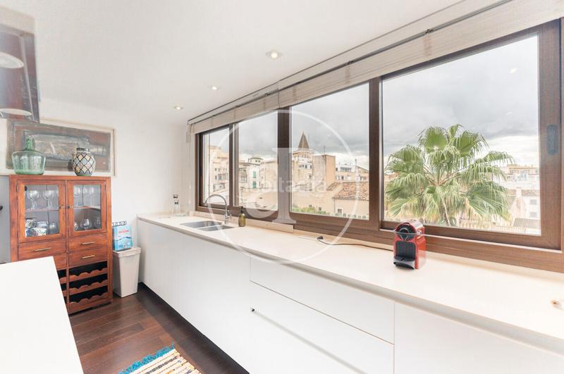 Foto 5b67c77c-94dd-4cfd-bb45-6bf1e129bc59. Rent penthouse with heating parking in La Missió Palma de Mallorca