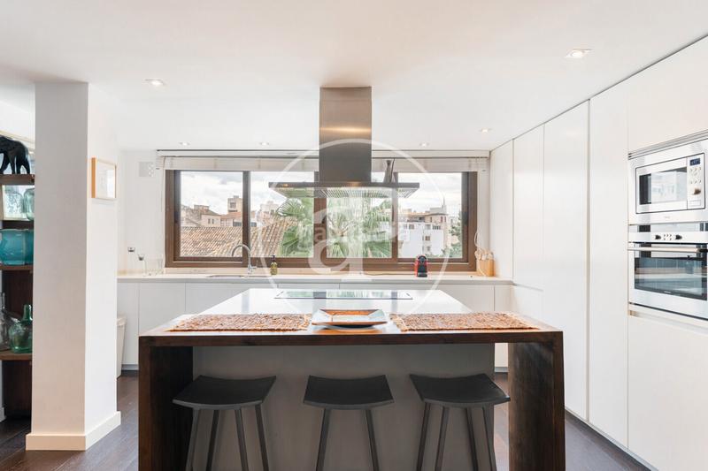 Foto bba810a8-5aa7-46e3-b8e0-18252da9dbe7. Rent penthouse with heating parking in La Missió Palma de Mallorca