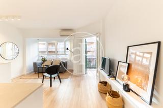 Etagenwohnung in Carrer de Ramon y Cajal