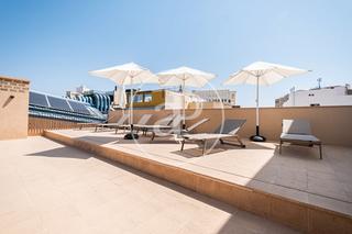 Lloguer Pis  Carrer de robert graves. Piso en alquiler en el terreno