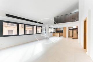 Pis  Career nuredduna. Ático en venta en palma