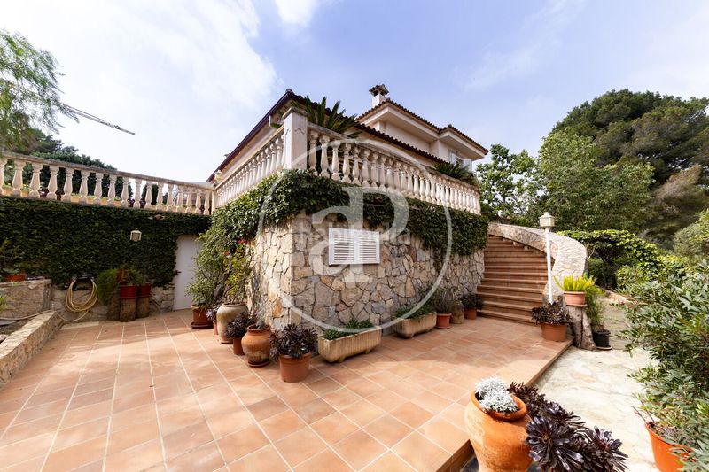 Foto 0901219a-ce24-41ff-8936-5c650dd5a521. Casa amb calefacció aparcament piscina a Son Ferrer Calvià