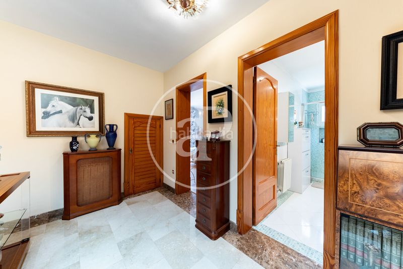 Foto 9e87b92e-54e7-4a44-b901-3e63c0aa6cf7. Casa amb calefacció aparcament piscina a Son Ferrer Calvià