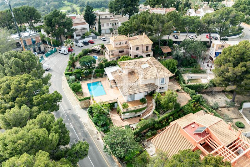 Foto bf381665-ad16-409d-981e-de2deaaf9f60. Casa amb calefacció aparcament piscina a Son Ferrer Calvià