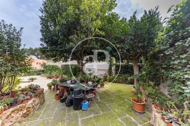 Foto c6dcb56f-0a29-4486-b30d-dae9a74a7bd3. Casa amb calefacció aparcament piscina a Son Ferrer Calvià