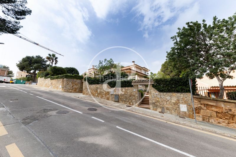 Foto f8470da6-7738-4182-9eb6-5ab417357109. Casa amb calefacció aparcament piscina a Son Ferrer Calvià
