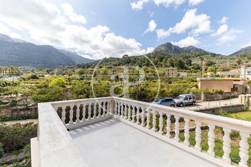 Foto a7adf02b-a26c-4b16-b924-49835a7c29a7. Pis amb calefacció aparcament a Sóller