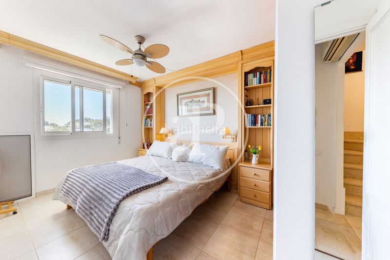 Foto 7b5ab67b-0d98-4826-ab98-0838e6a5585a. Dúplex amb calefacció aparcament piscina a Cas Català-Illetes Calvià