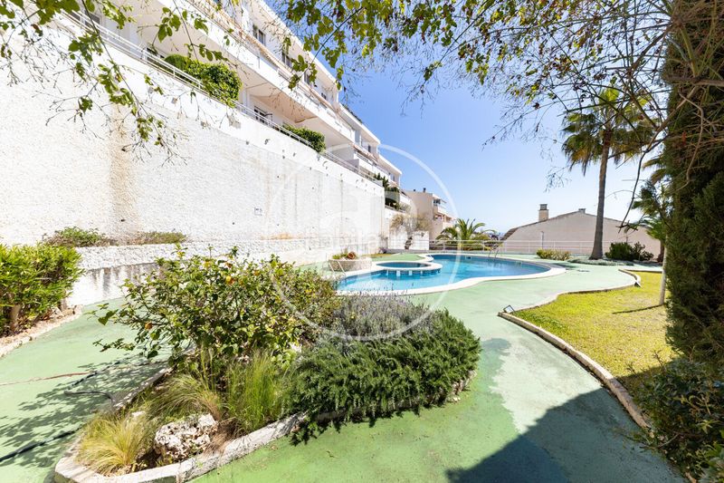 Foto 90becc4c-fc09-41c7-b267-1e1aa4621e03. Dúplex amb calefacció aparcament piscina a Cas Català-Illetes Calvià