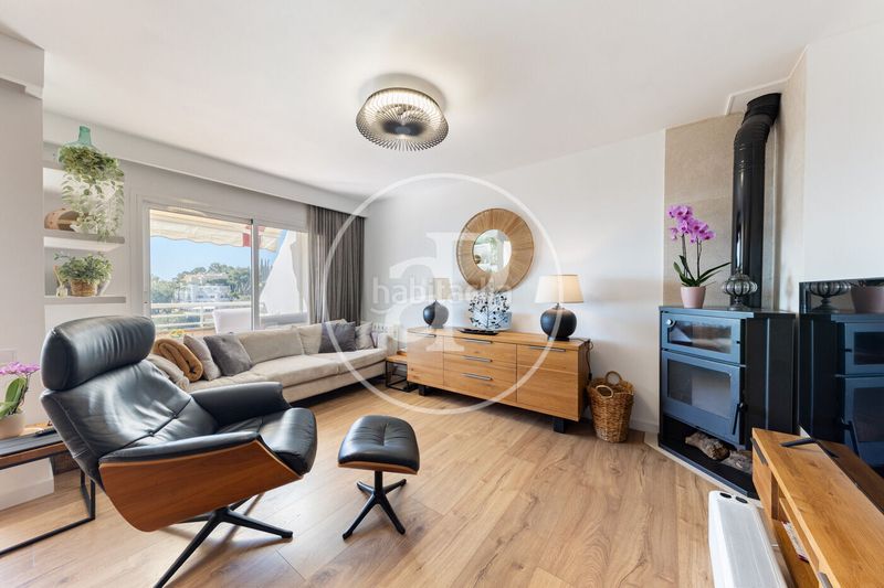 Foto d003a796-4b59-413c-93ee-19e11057353c. Dúplex amb calefacció aparcament piscina a Cas Català-Illetes Calvià