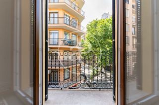 Location Appartement  Carrer de la reina maria cristina. Piso en alquiler en la zona de arxiduc lluis salvador