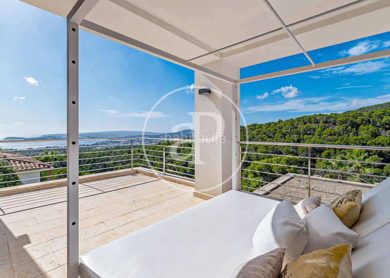 Foto 5a8c2e82-346a-4e56-93b7-ee10fe5bc343. Casa amb calefacció piscina a Portals Nous Calvià