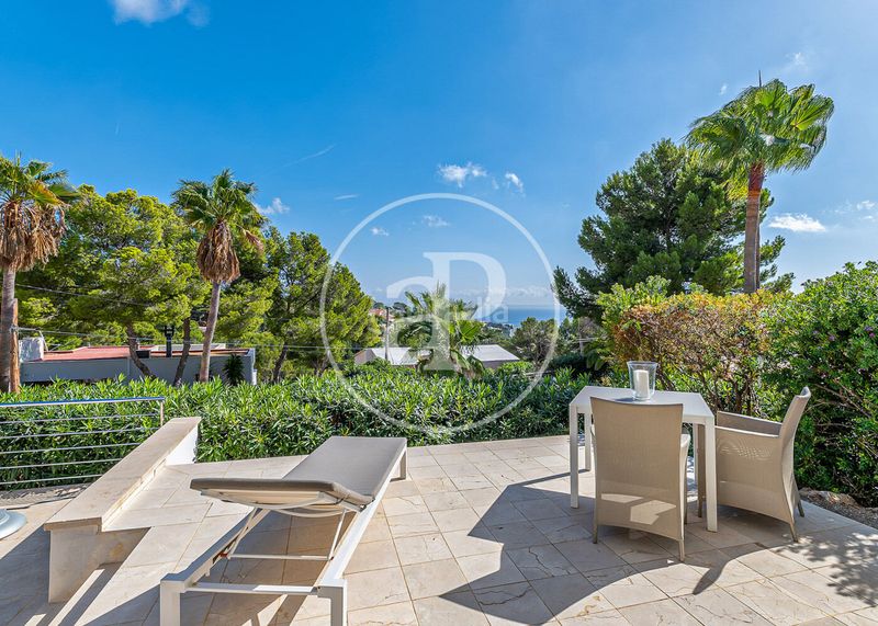 Foto a78956f7-2ad1-4b16-b952-d4a48a48c261. Casa amb calefacció piscina a Portals Nous Calvià