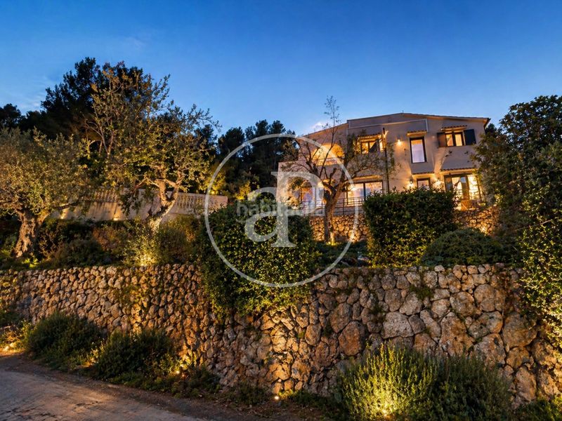 Foto 0ad05c5f-f316-4a37-8e20-0fcf220190ad. Casa amb calefacció aparcament piscina a Esporles