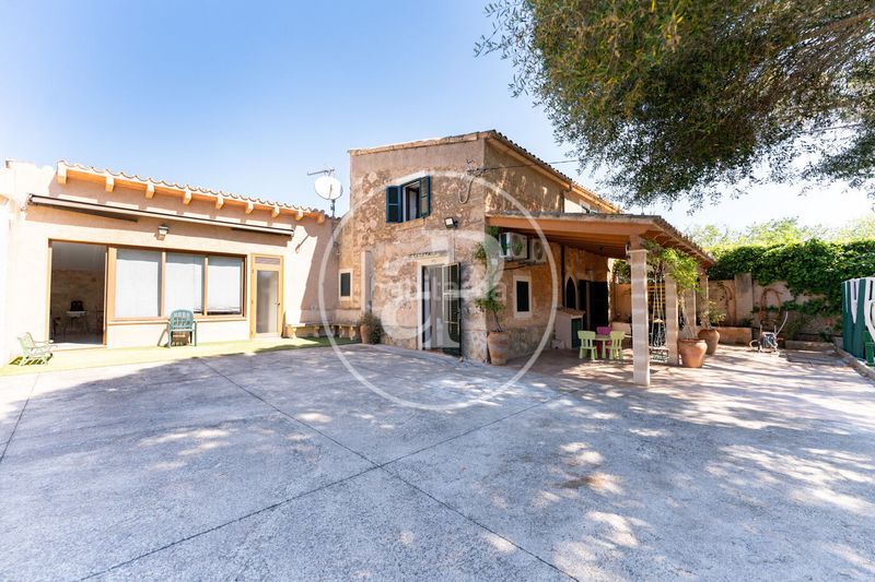 Foto 729d9003-c554-484d-b655-e795e6aa0d4b. Casa amb calefacció aparcament piscina a Zona Rústica - Interior Campos