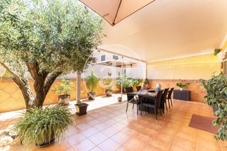 Casa pareada en Amanecer. Chalet en venta en calle josep pla