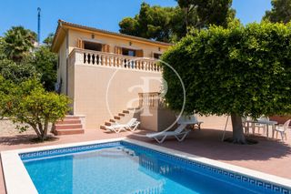 Casa a Costa d´en Blanes. Villa independiente a reformar en venta en costa den blanes